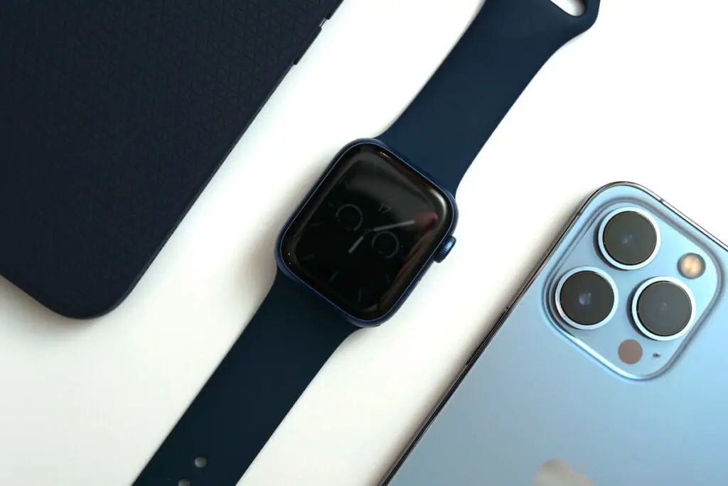 Apple Watch 7ブルーアルミニウムレビュー！44mmモデルからの買い替え ...