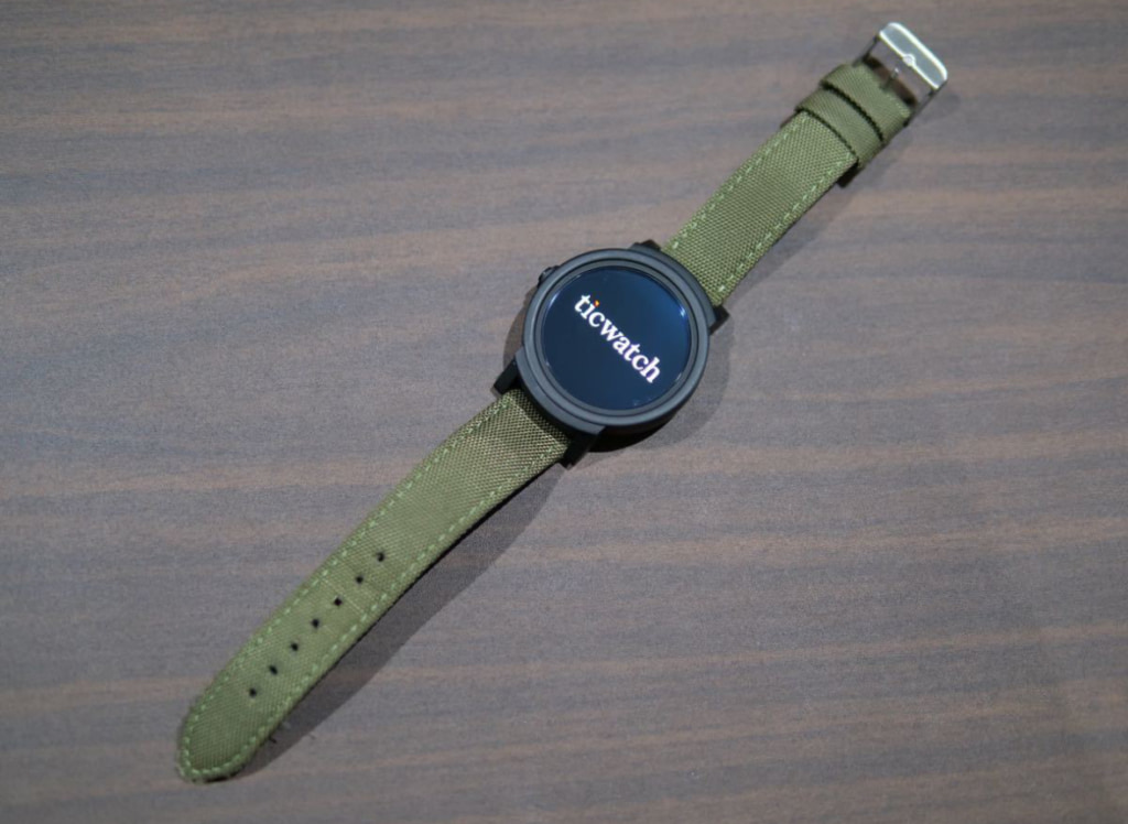 TicWatch Eの画像